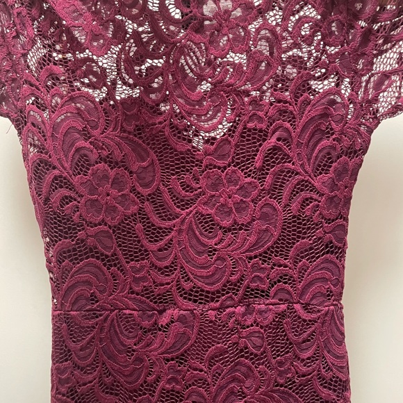 Streetwear Society Lace Burgundy Dress - Picture 5 of 6